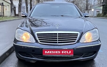 Mercedes-Benz S-Класс, 2004 год, 950 000 рублей, 1 фотография