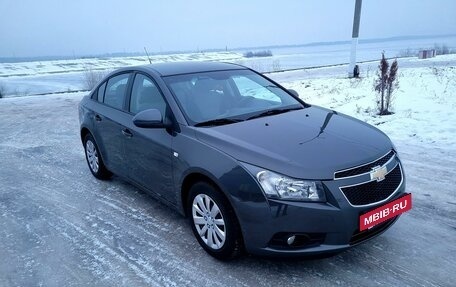 Chevrolet Cruze II, 2012 год, 999 000 рублей, 2 фотография