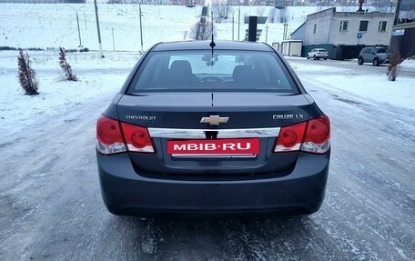 Chevrolet Cruze II, 2012 год, 999 000 рублей, 4 фотография