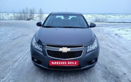 Chevrolet Cruze II, 2012 год, 999 000 рублей, 3 фотография