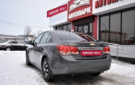 Chevrolet Cruze II, 2010 год, 669 000 рублей, 6 фотография