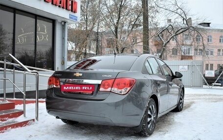 Chevrolet Cruze II, 2010 год, 669 000 рублей, 3 фотография