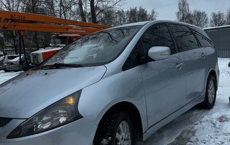 Mitsubishi Grandis, 2006 год, 850 000 рублей, 2 фотография