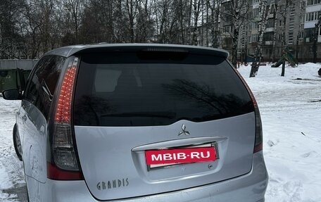 Mitsubishi Grandis, 2006 год, 850 000 рублей, 5 фотография