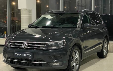 Volkswagen Tiguan II, 2018 год, 2 999 000 рублей, 3 фотография