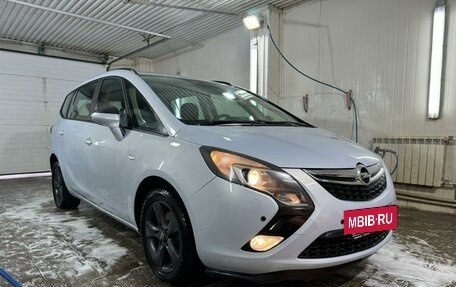 Opel Zafira C рестайлинг, 2013 год, 1 350 000 рублей, 2 фотография