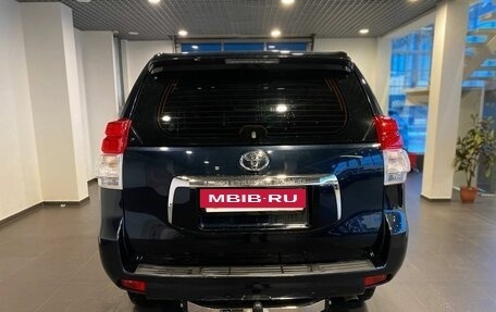 Toyota Land Cruiser Prado 150 рестайлинг 2, 2010 год, 2 810 000 рублей, 4 фотография