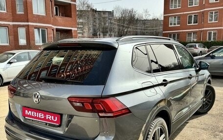 Volkswagen Tiguan II, 2018 год, 2 789 000 рублей, 6 фотография