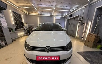 Volkswagen Polo VI (EU Market), 2011 год, 810 000 рублей, 1 фотография