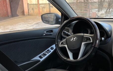 Hyundai Solaris II рестайлинг, 2011 год, 650 000 рублей, 8 фотография