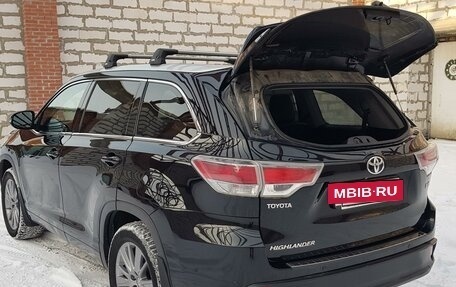 Toyota Highlander III, 2014 год, 3 100 000 рублей, 4 фотография