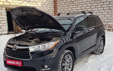 Toyota Highlander III, 2014 год, 3 100 000 рублей, 11 фотография