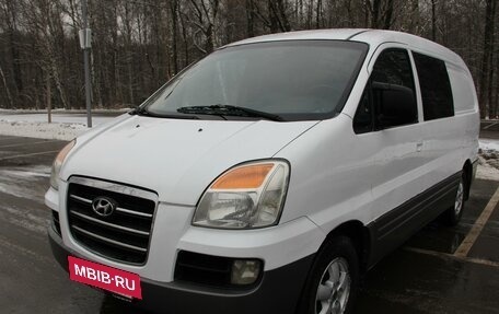 Hyundai Starex I рестайлинг, 2007 год, 670 000 рублей, 3 фотография