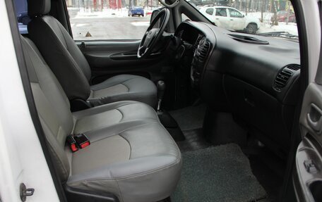 Hyundai Starex I рестайлинг, 2007 год, 670 000 рублей, 25 фотография