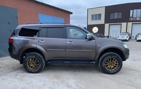 Mitsubishi Pajero Sport II рестайлинг, 2013 год, 1 990 000 рублей, 8 фотография