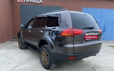 Mitsubishi Pajero Sport II рестайлинг, 2013 год, 1 990 000 рублей, 3 фотография