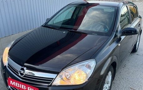 Opel Astra H, 2008 год, 600 000 рублей, 1 фотография