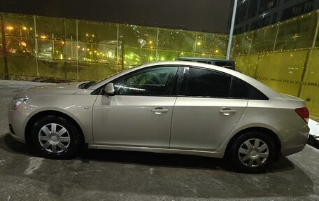 Chevrolet Cruze II, 2011 год, 700 000 рублей, 9 фотография