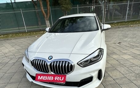 BMW 1 серия, 2021 год, 3 295 000 рублей, 15 фотография