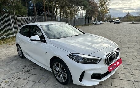 BMW 1 серия, 2021 год, 3 295 000 рублей, 20 фотография