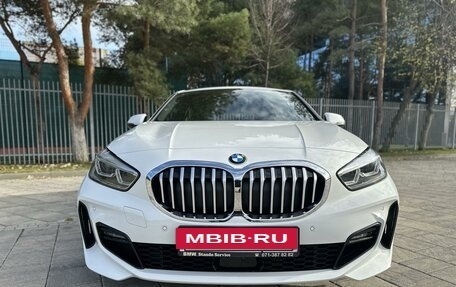 BMW 1 серия, 2021 год, 3 295 000 рублей, 32 фотография