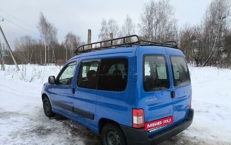 Peugeot Partner II рестайлинг 2, 2010 год, 450 000 рублей, 2 фотография