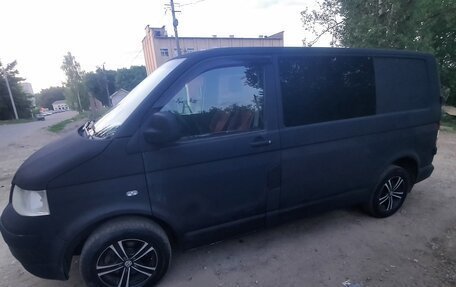 Volkswagen Transporter T5 рестайлинг, 2005 год, 800 000 рублей, 3 фотография