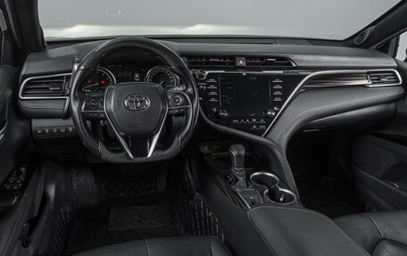 Toyota Camry, 2019 год, 3 622 000 рублей, 6 фотография