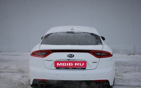 KIA Stinger I, 2019 год, 2 410 000 рублей, 6 фотография