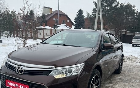 Toyota Camry, 2017 год, 2 490 000 рублей, 1 фотография