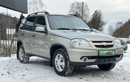 Chevrolet Niva I рестайлинг, 2012 год, 499 000 рублей, 3 фотография