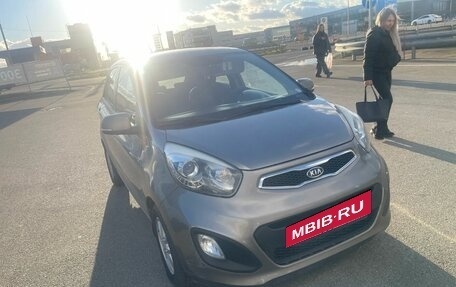 KIA Picanto II, 2011 год, 800 000 рублей, 2 фотография