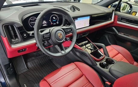 Porsche Cayenne III, 2024 год, 24 890 000 рублей, 11 фотография