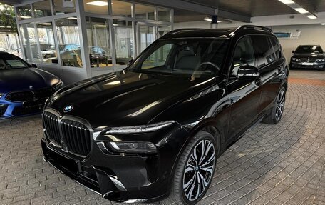 BMW X7, 2023 год, 17 405 292 рублей, 1 фотография