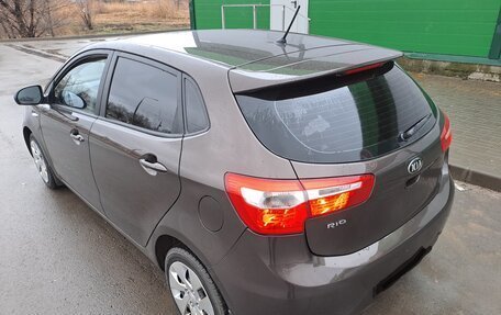 KIA Rio III рестайлинг, 2014 год, 890 000 рублей, 10 фотография