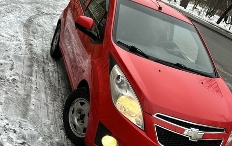 Chevrolet Spark III, 2011 год, 680 000 рублей, 2 фотография