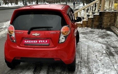 Chevrolet Spark III, 2011 год, 680 000 рублей, 3 фотография