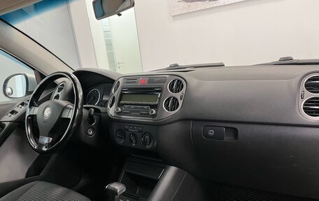 Volkswagen Tiguan I, 2008 год, 989 000 рублей, 20 фотография