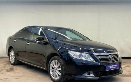 Toyota Camry, 2013 год, 1 795 000 рублей, 2 фотография