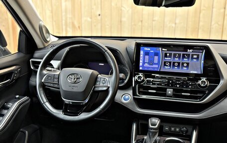 Toyota Highlander, 2021 год, 4 850 000 рублей, 10 фотография