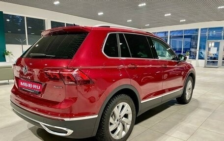 Volkswagen Tiguan II, 2020 год, 3 850 000 рублей, 4 фотография