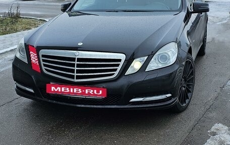 Mercedes-Benz E-Класс, 2011 год, 1 329 000 рублей, 16 фотография