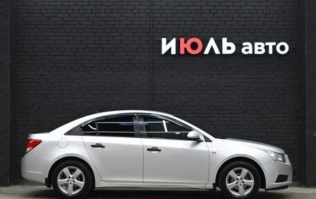 Chevrolet Cruze II, 2011 год, 680 000 рублей, 8 фотография