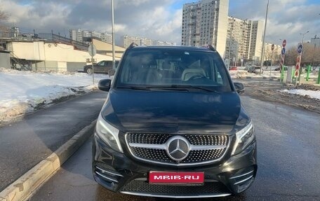 Mercedes-Benz V-Класс, 2021 год, 7 500 000 рублей, 1 фотография