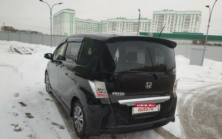 Honda Freed I, 2013 год, 1 300 000 рублей, 13 фотография