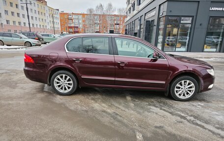 Skoda Superb III рестайлинг, 2012 год, 1 500 000 рублей, 12 фотография