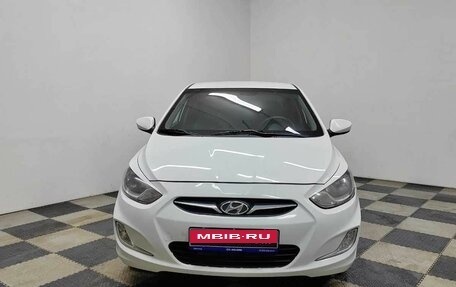 Hyundai Solaris II рестайлинг, 2011 год, 825 000 рублей, 2 фотография