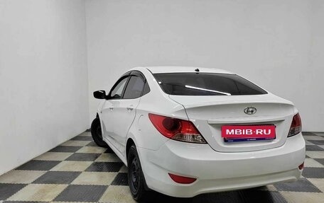 Hyundai Solaris II рестайлинг, 2011 год, 825 000 рублей, 7 фотография