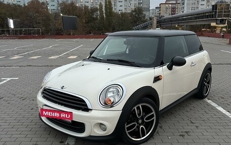 MINI Hatch, 2012 год, 1 235 000 рублей, 2 фотография