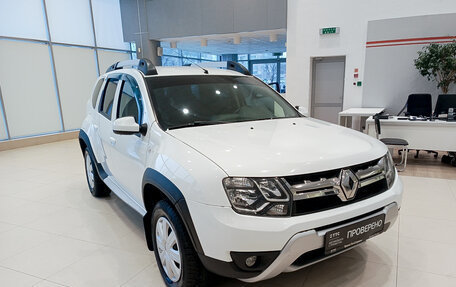 Renault Duster I рестайлинг, 2017 год, 1 300 000 рублей, 3 фотография